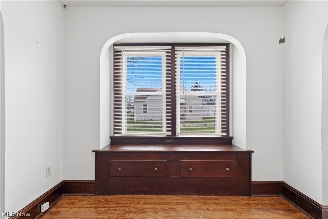 829 Indian Trail Akron OH 44314