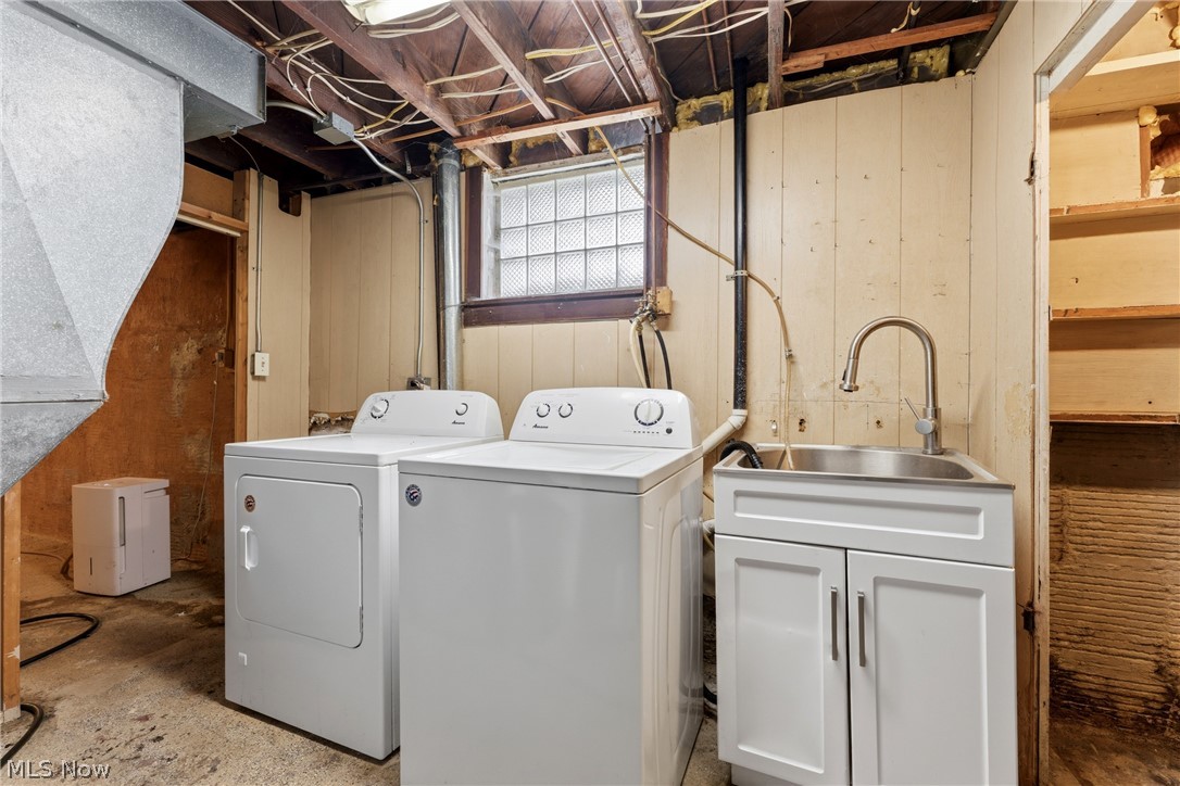 829 Indian Trail Akron OH 44314