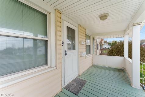 829 Indian Trail Akron OH 44314