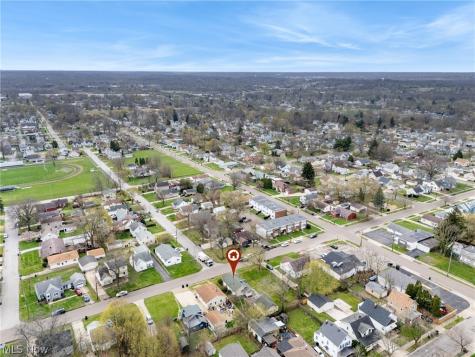 829 Indian Trail Akron OH 44314