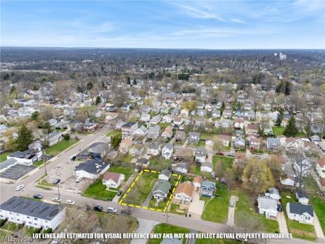 829 Indian Trail Akron OH 44314