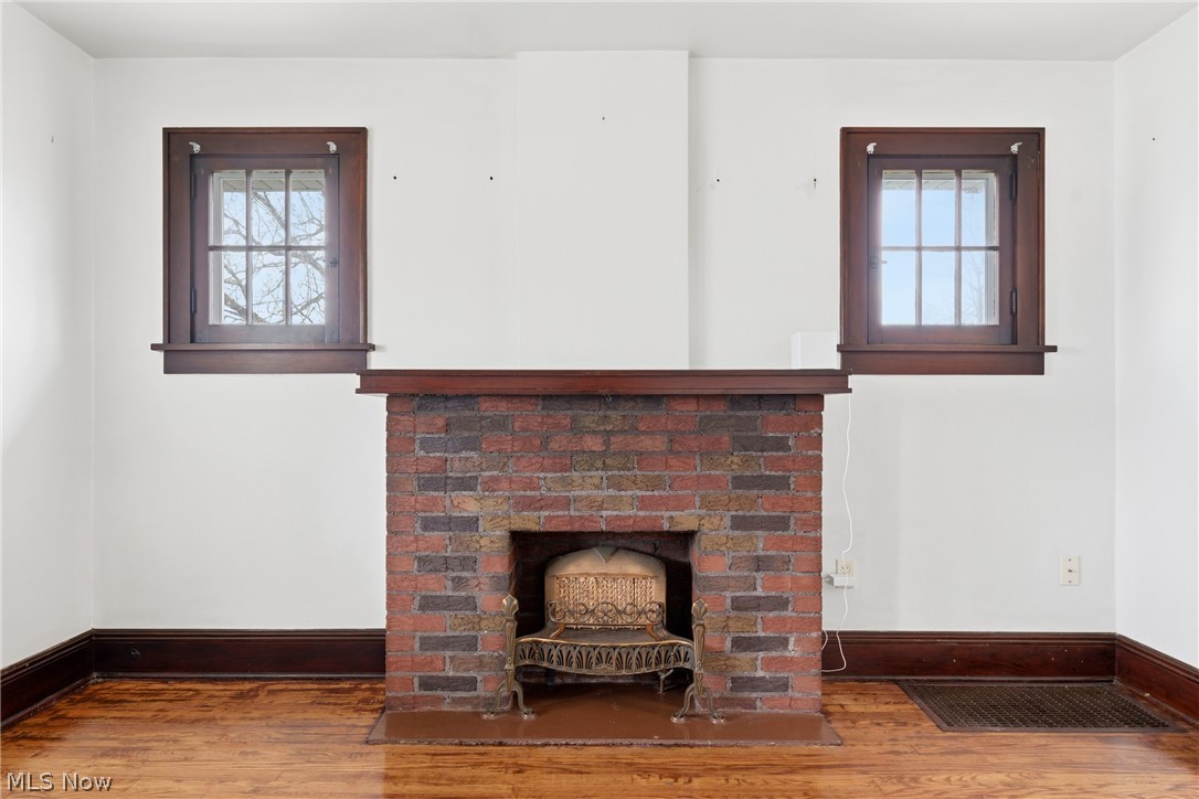 829 Indian Trail Akron OH 44314