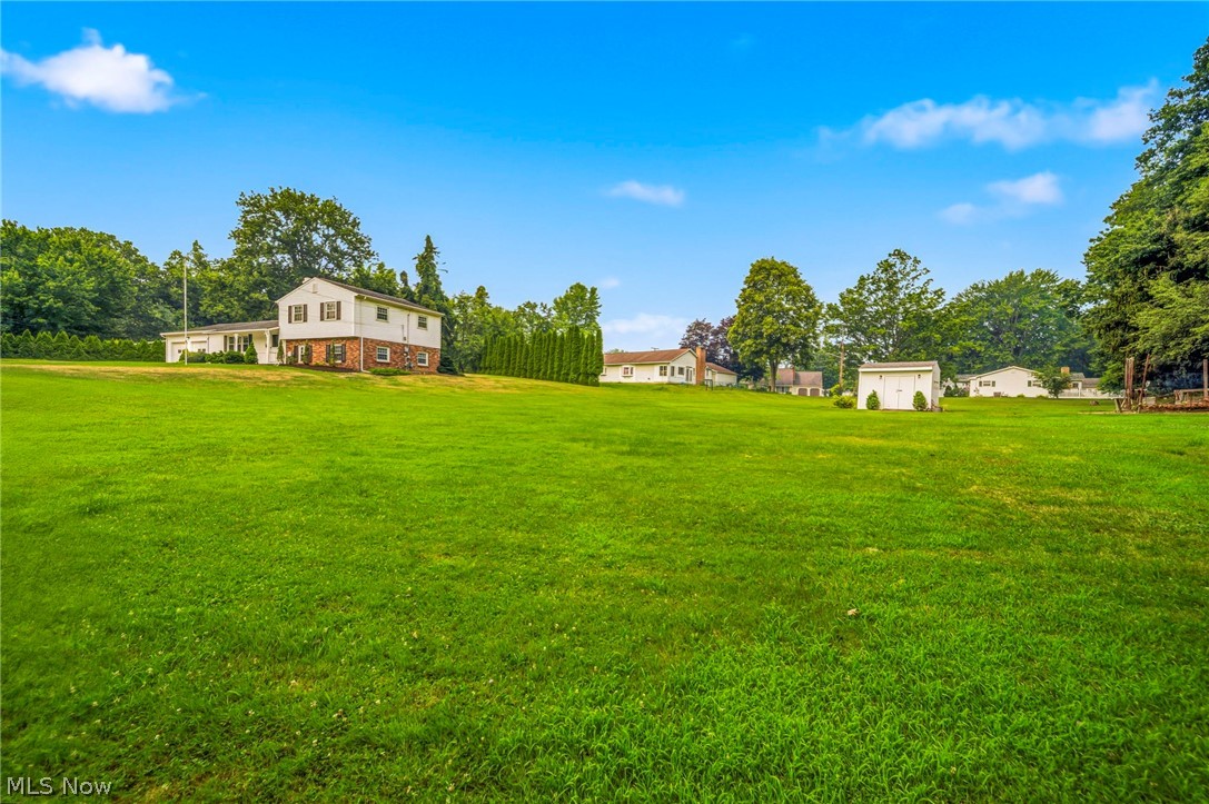 20 Cortland Circle Geneva OH 44041