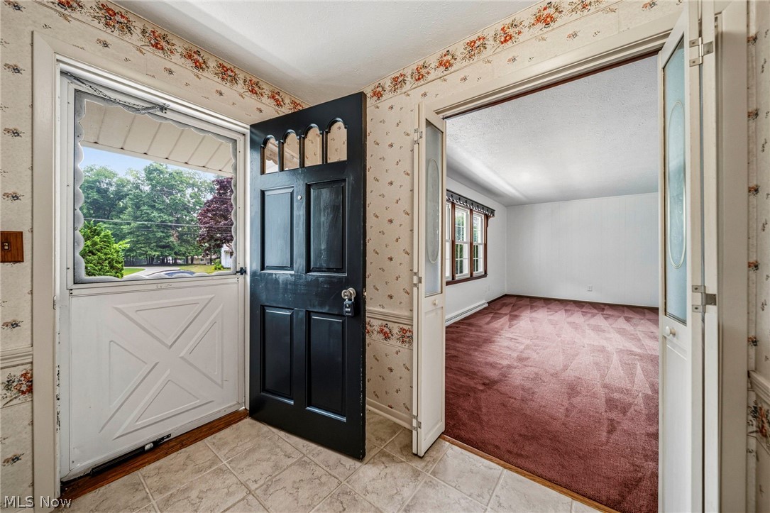 20 Cortland Circle Geneva OH 44041
