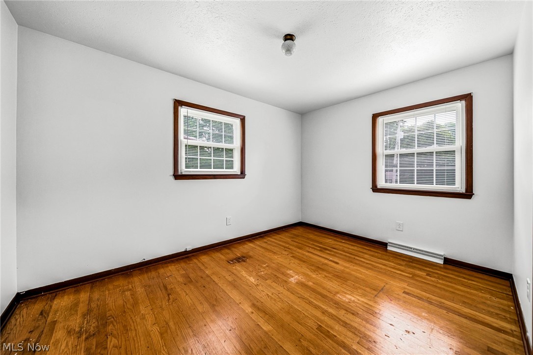 20 Cortland Circle Geneva OH 44041