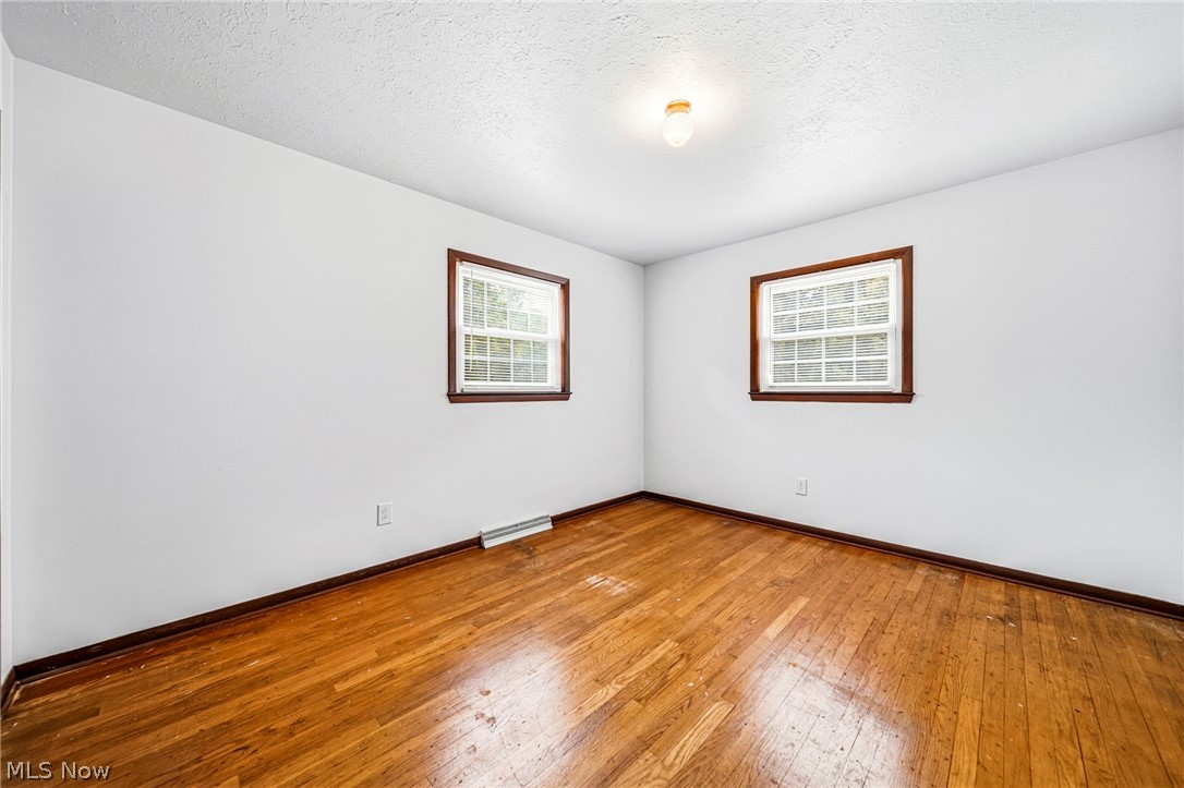 20 Cortland Circle Geneva OH 44041