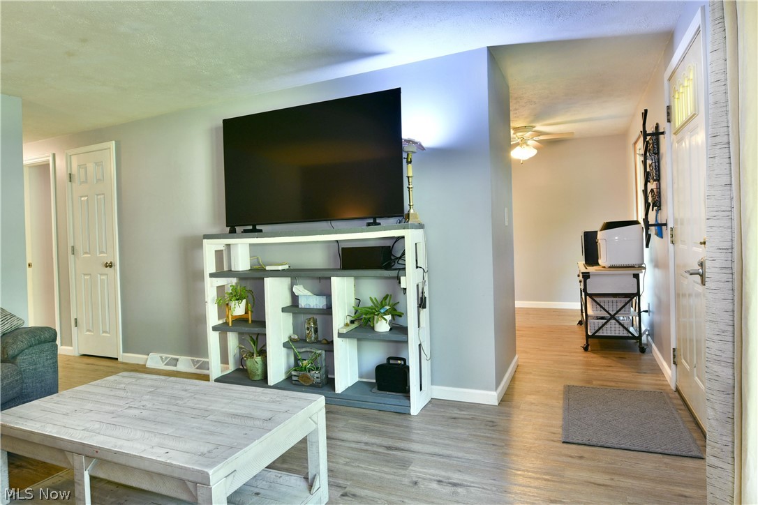 3605 Boston Avenue SE Warren OH 44484