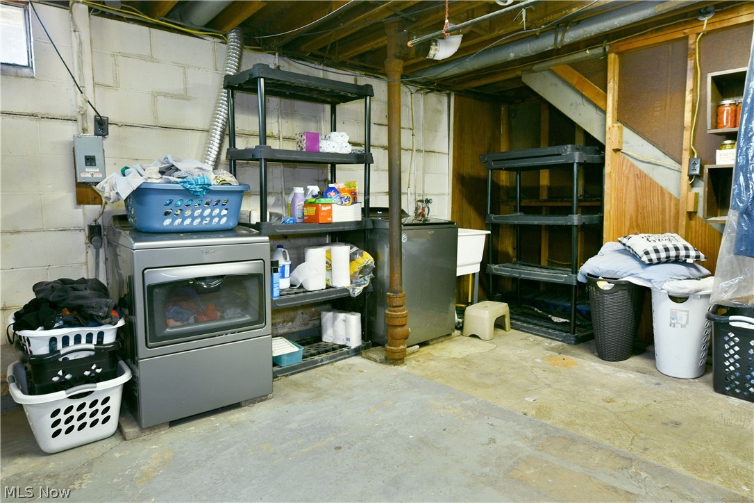 3605 Boston Avenue SE Warren OH 44484