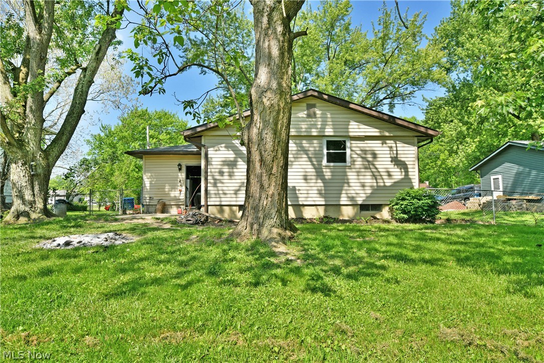 3605 Boston Avenue SE Warren OH 44484