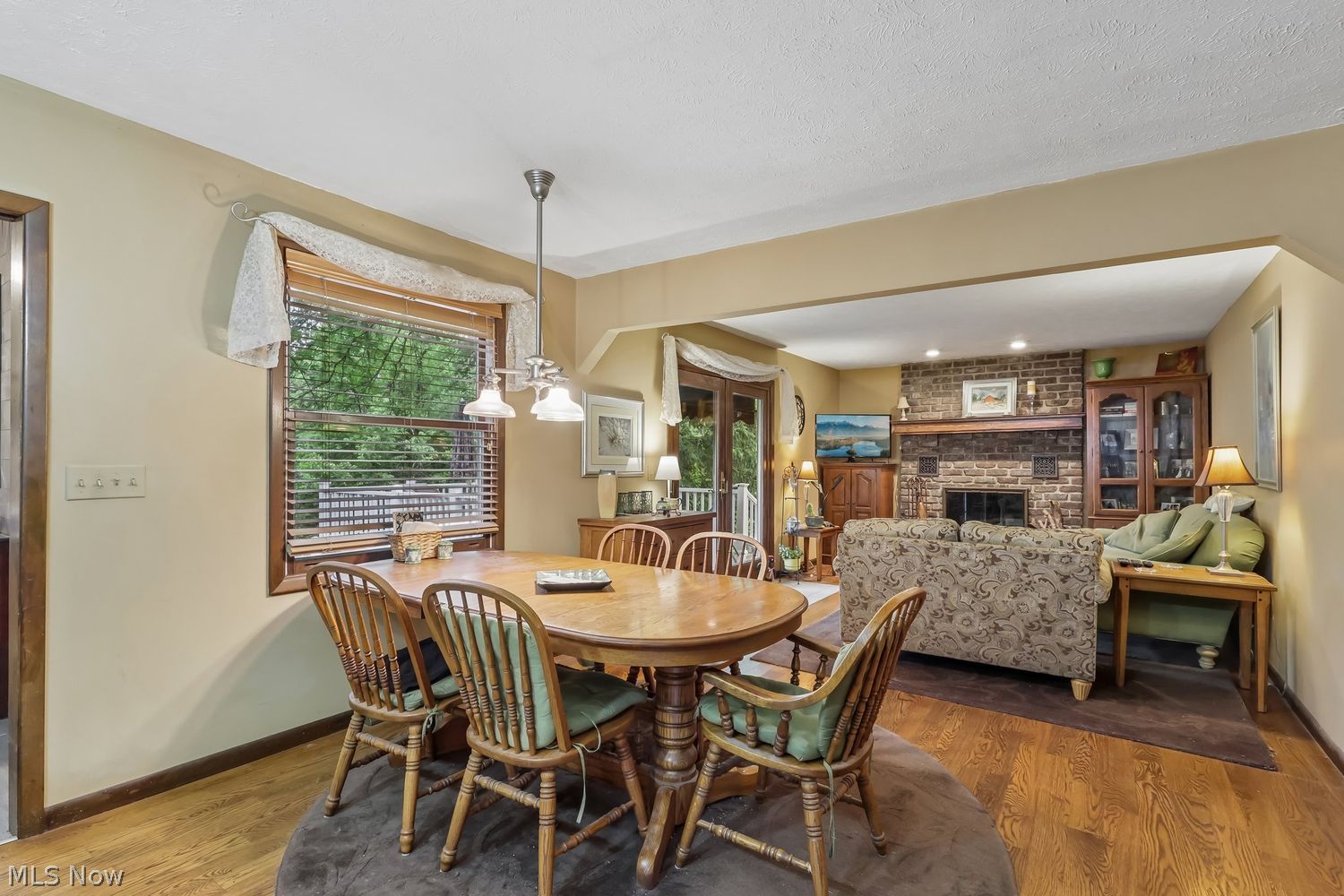14380 Caves Road Novelty OH 44072