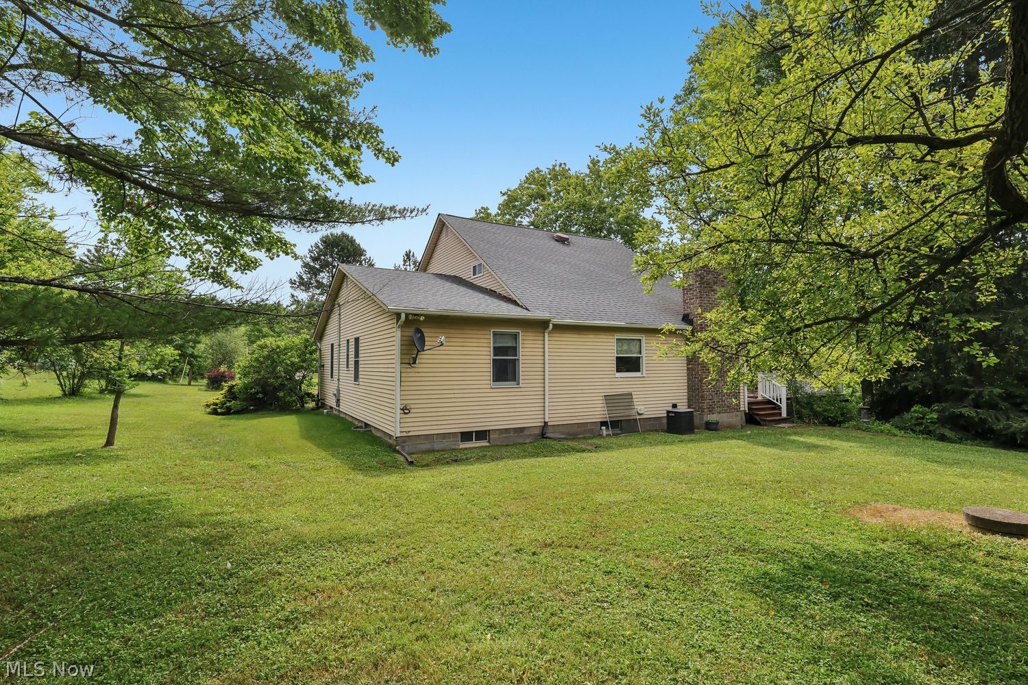 14380 Caves Road Novelty OH 44072
