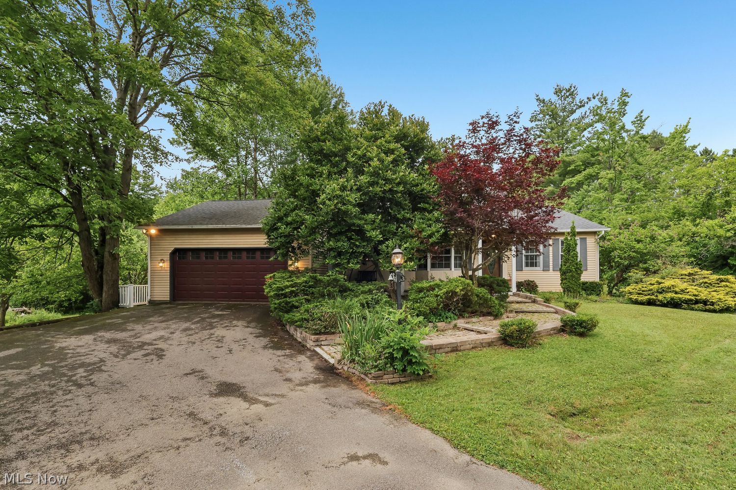 14380 Caves Road Novelty OH 44072