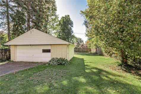 2762 Berkshire Road Cleveland Heights OH 44106