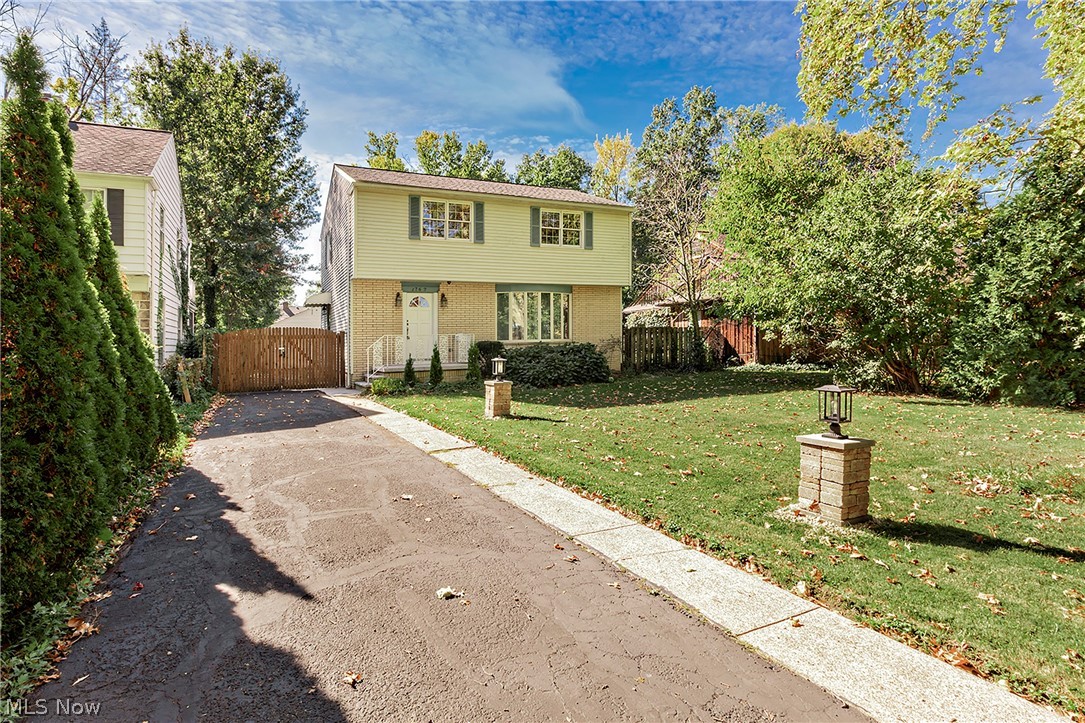 2762 Berkshire Road Cleveland Heights OH 44106