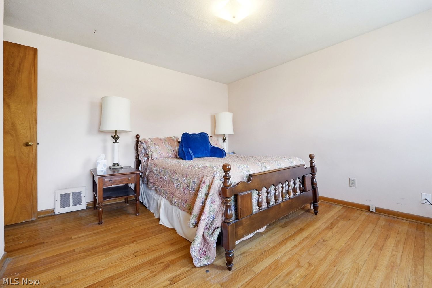489 E 305th Street Willowick OH 44095