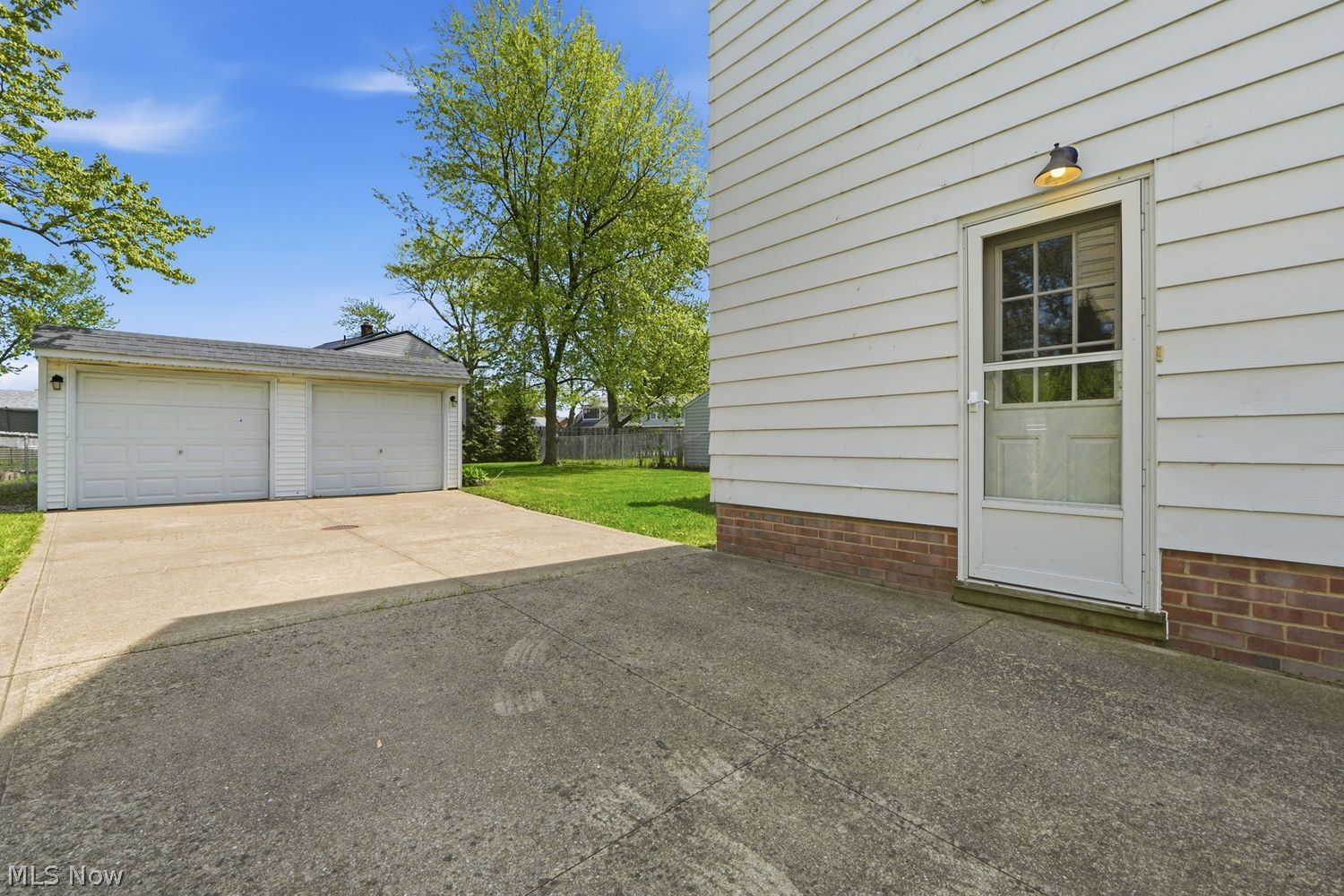 489 E 305th Street Willowick OH 44095