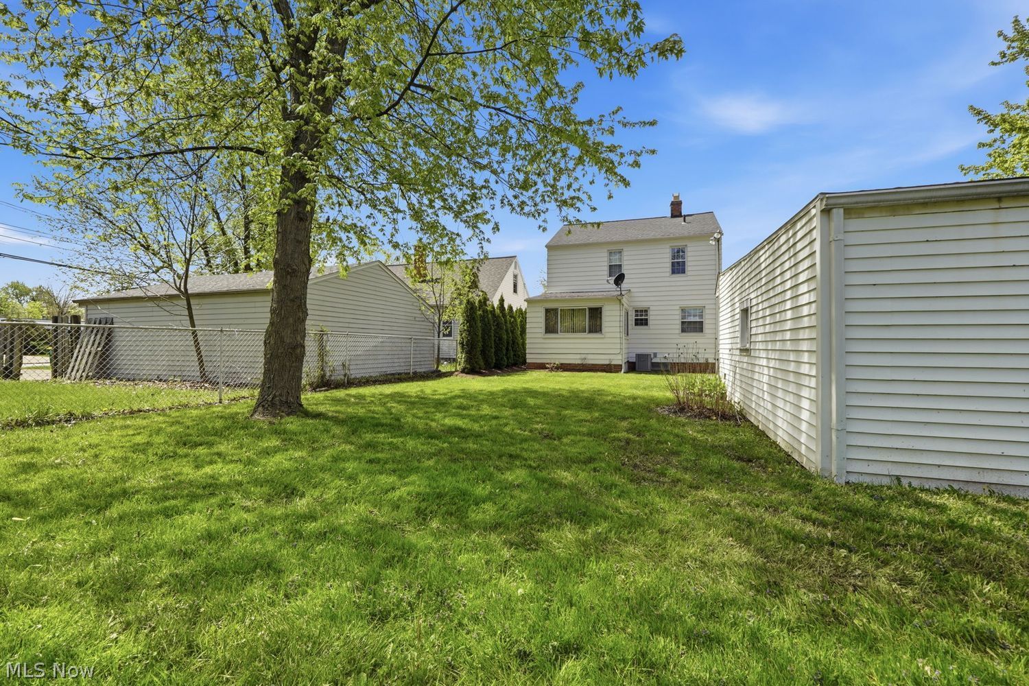 489 E 305th Street Willowick OH 44095