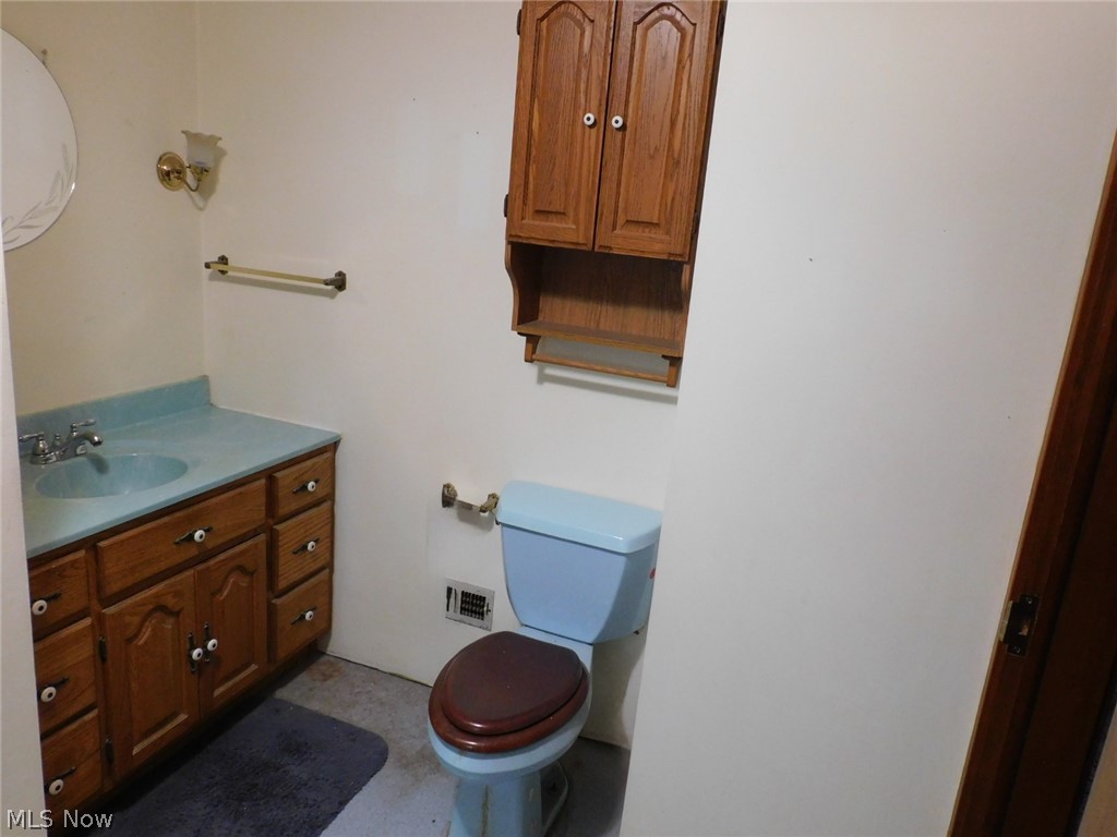 448 Harbor Street Conneaut OH 44030