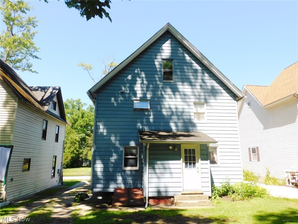 448 Harbor Street Conneaut OH 44030