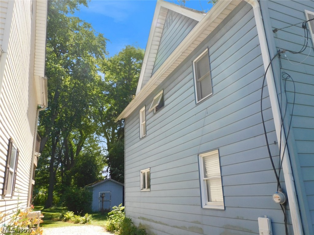 448 Harbor Street Conneaut OH 44030