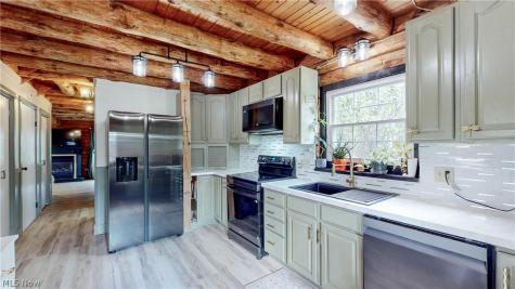 4897 Chestnut Drive Kent OH 44240