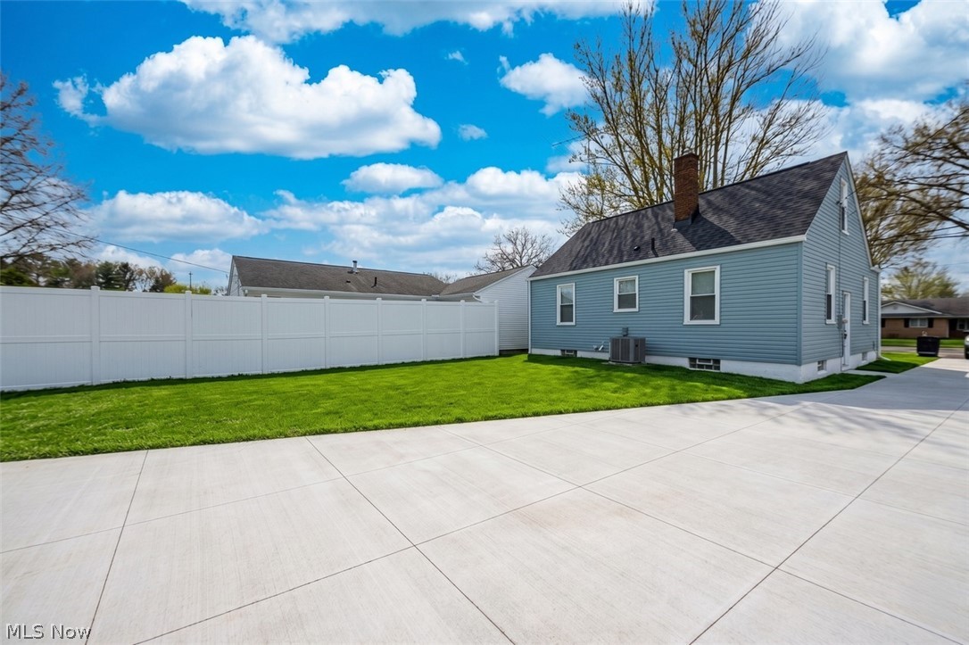 2212 Amherst Avenue NW Massillon OH 44646