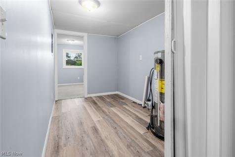 2012 Endrow Avenue NE Canton OH 44705