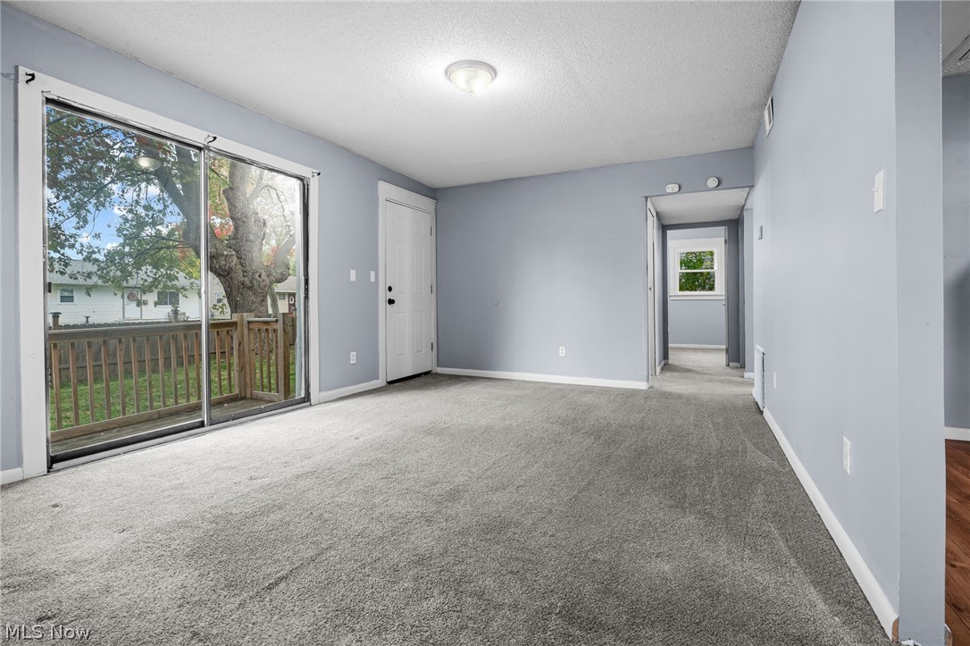 2012 Endrow Avenue NE Canton OH 44705
