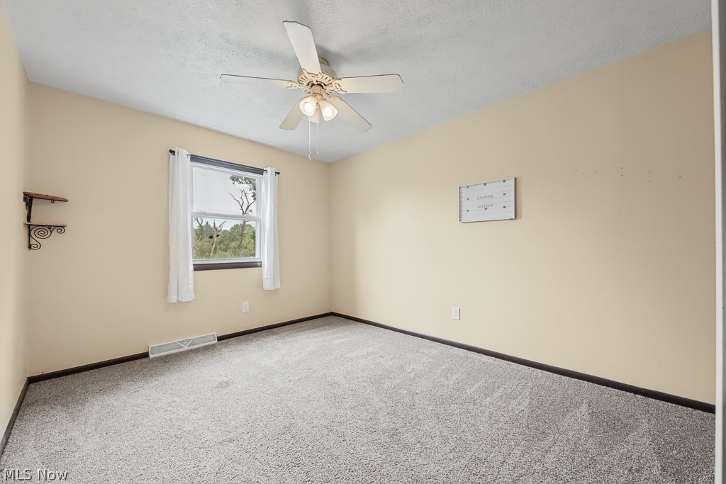 26872 Winona Road Homeworth OH 44634
