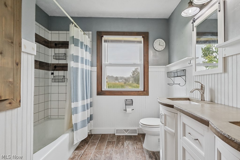 26872 Winona Road Homeworth OH 44634