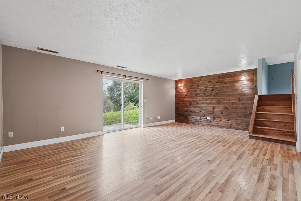 26872 Winona Road Homeworth OH 44634