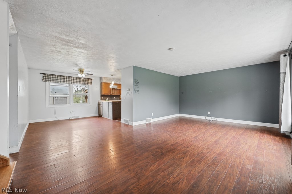 26872 Winona Road Homeworth OH 44634