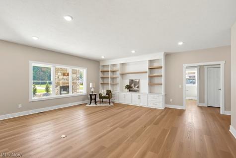 2066 W Market Street Orrville OH 44667
