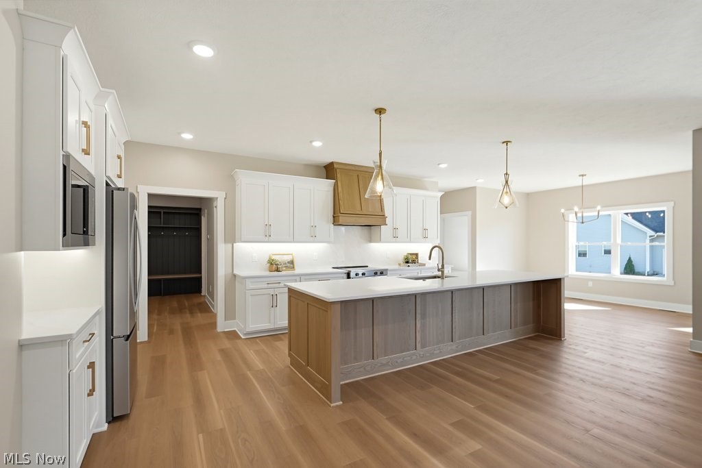 2066 W Market Street Orrville OH 44667