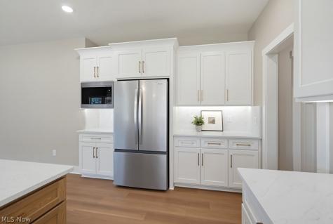 2066 W Market Street Orrville OH 44667