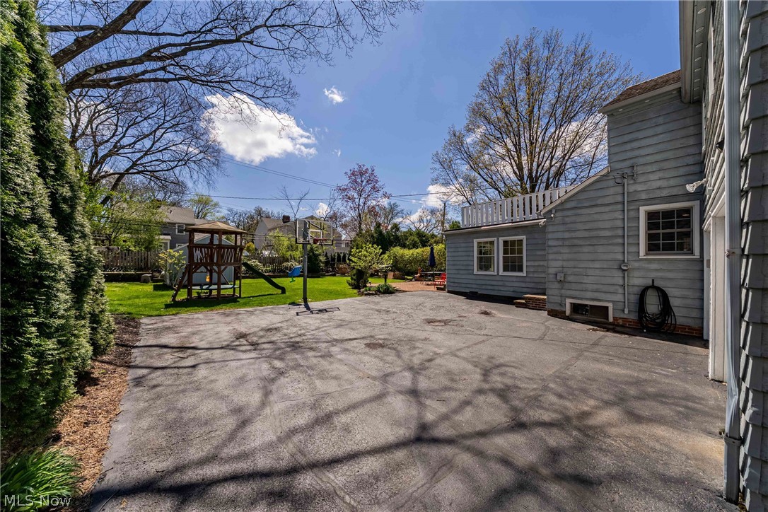 22350 Westchester Road Shaker Heights OH 44122