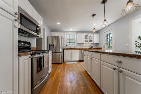 22350 Westchester Road Shaker Heights OH 44122