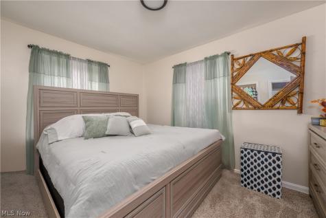 2380 Perry Drive SW Canton OH 44706