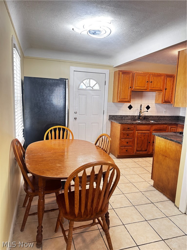 11801 Kensington Avenue Cleveland OH 44111