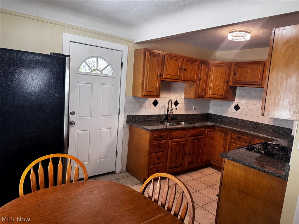 11801 Kensington Avenue Cleveland OH 44111