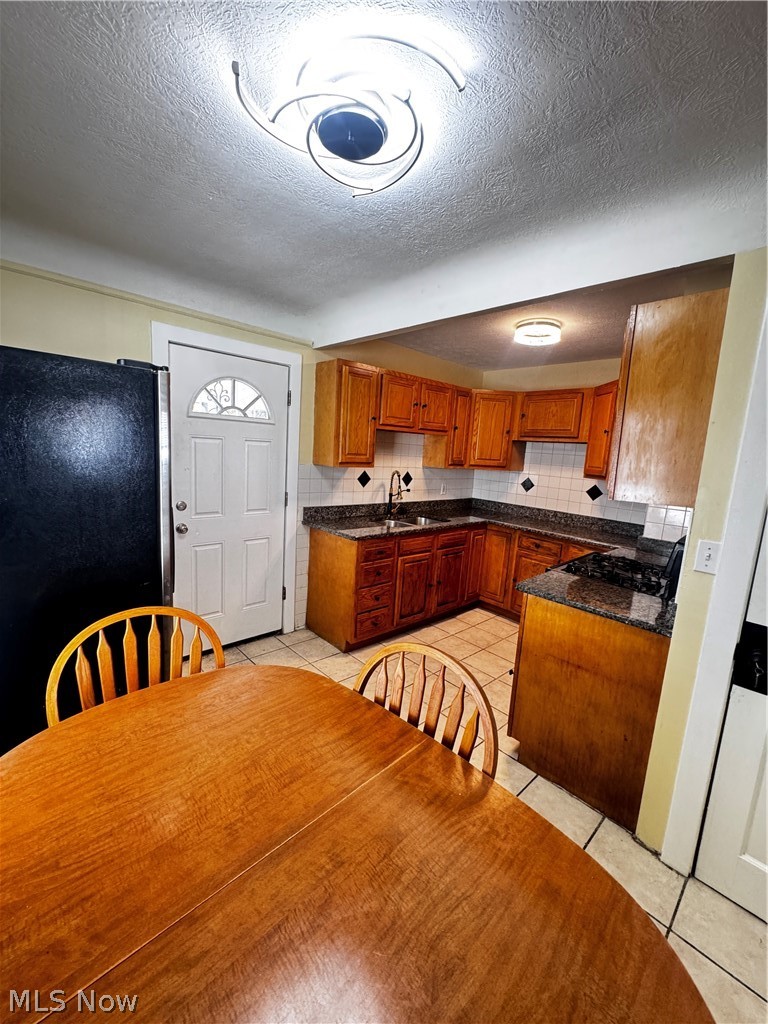 11801 Kensington Avenue Cleveland OH 44111