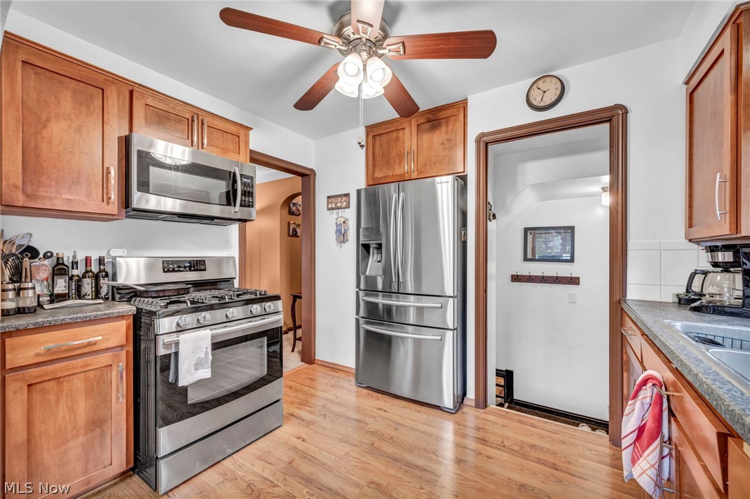6284 Holburn Road Parma OH 44129