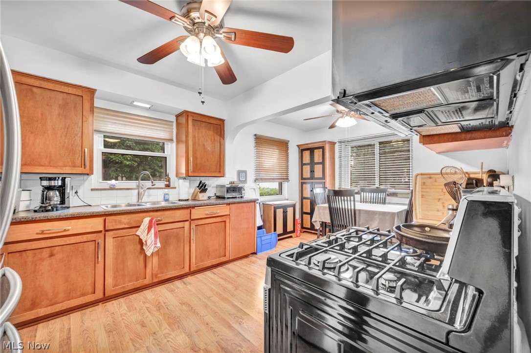 6284 Holburn Road Parma OH 44129