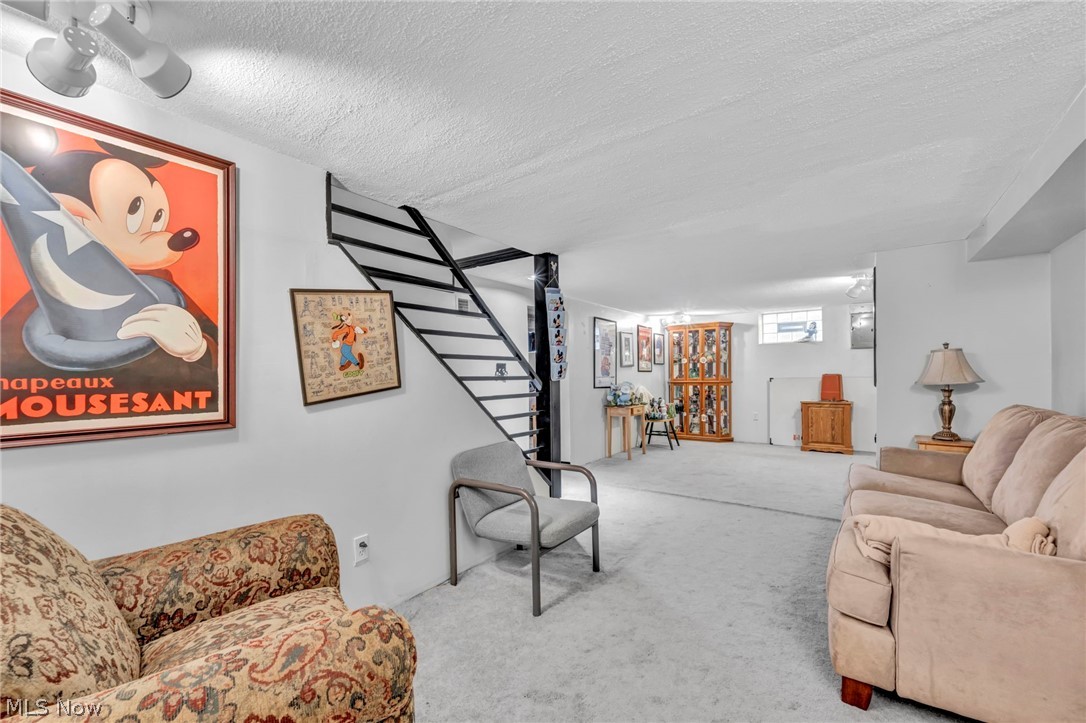 6284 Holburn Road Parma OH 44129