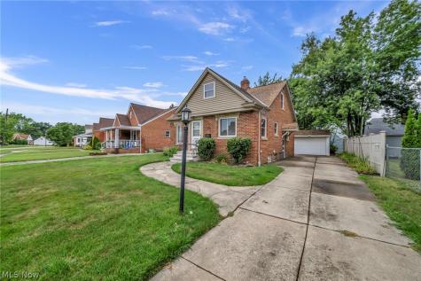 6284 Holburn Road Parma OH 44129