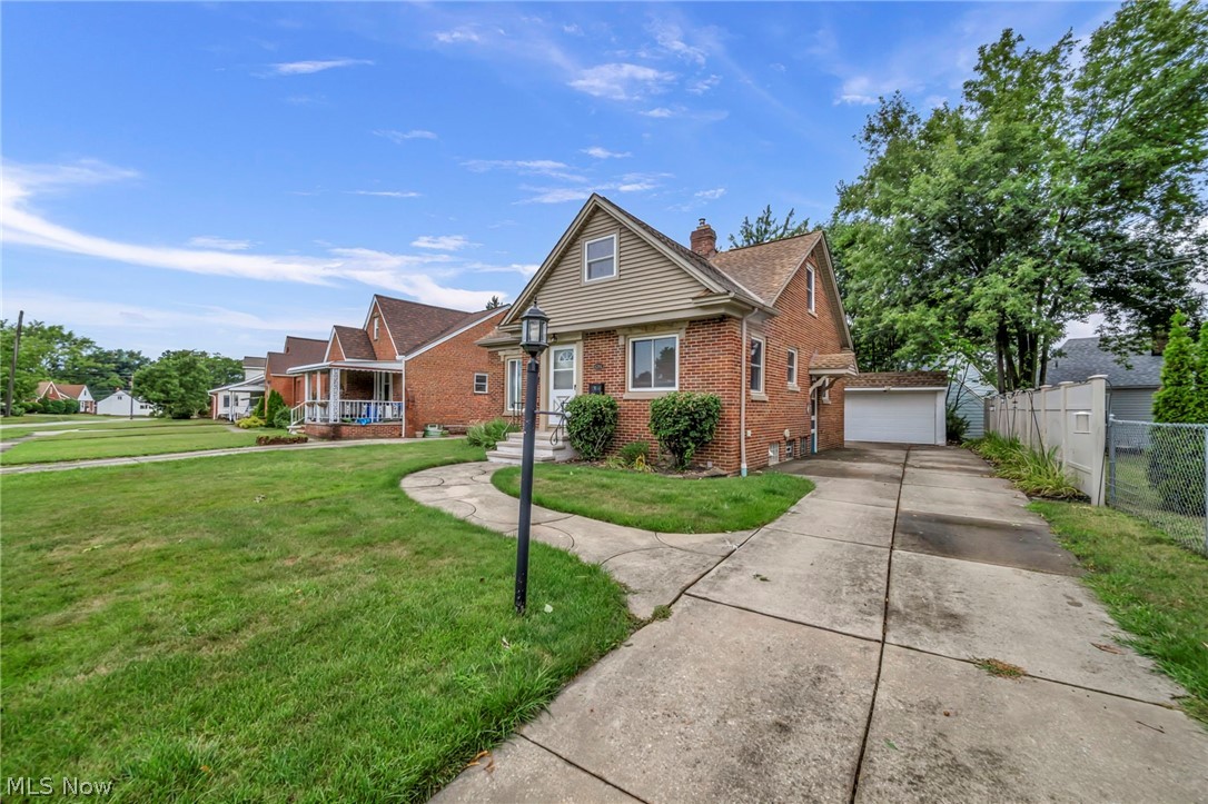 6284 Holburn Road Parma OH 44129