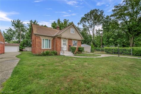 6284 Holburn Road Parma OH 44129