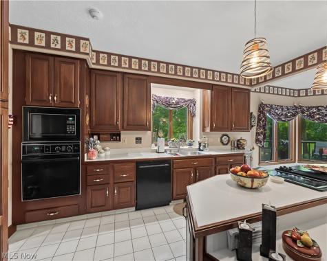 4183 Lochness Circle NW Canton OH 44718