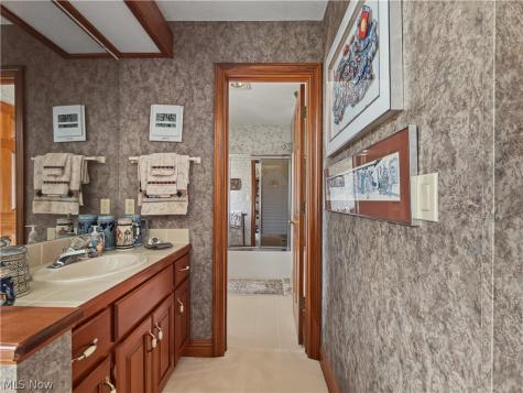 4183 Lochness Circle NW Canton OH 44718