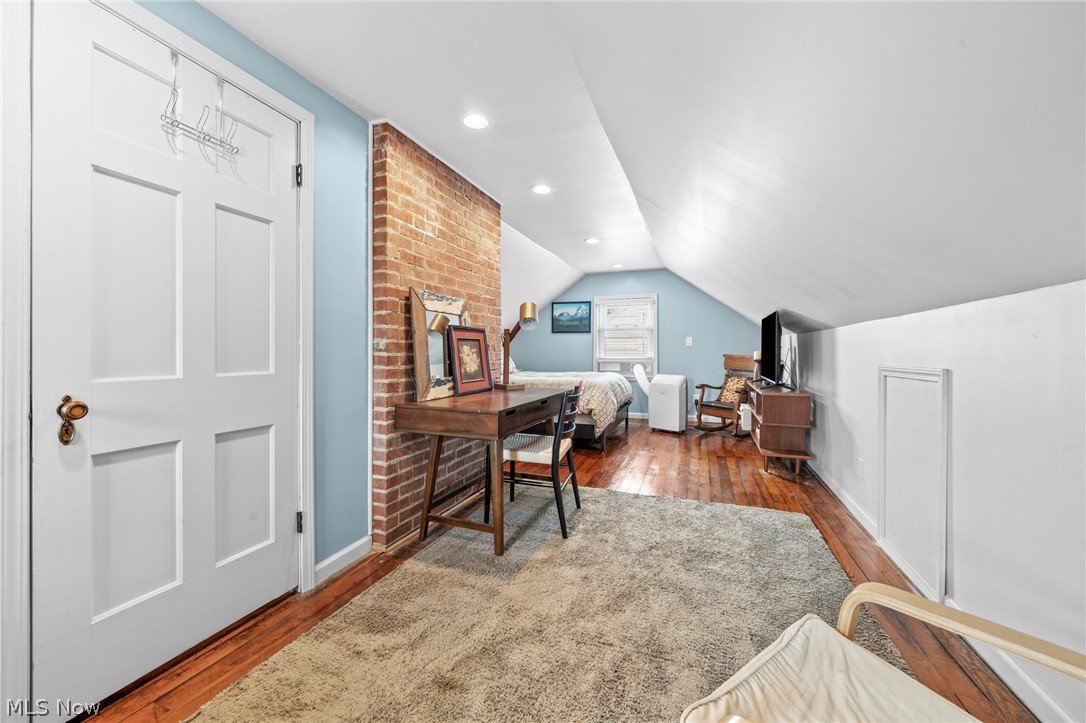 15719 Fernway Avenue Cleveland OH 44111